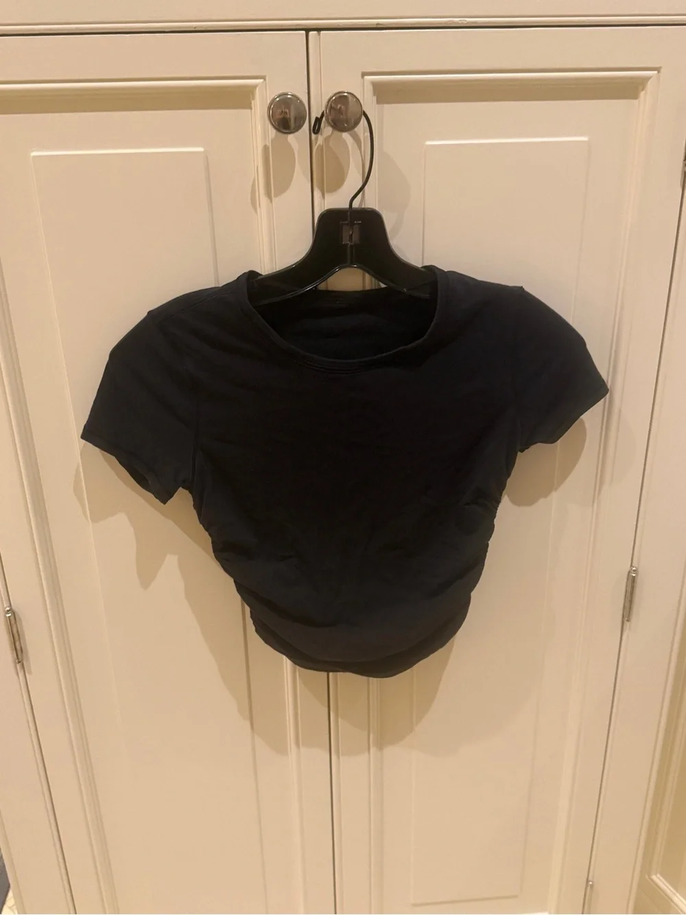 lululemon athletica Black Cropped Crew Tee - Women